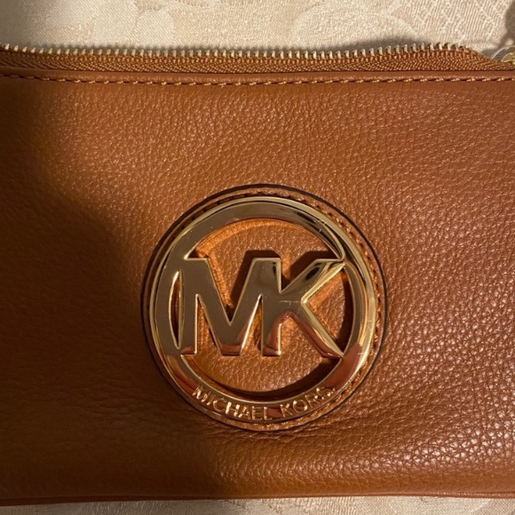NWT Michael Kors Chestnut Brown Leather Wrislet - Picture 2 of 6